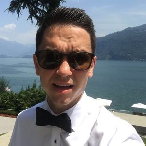 Meet your Posher, Adam